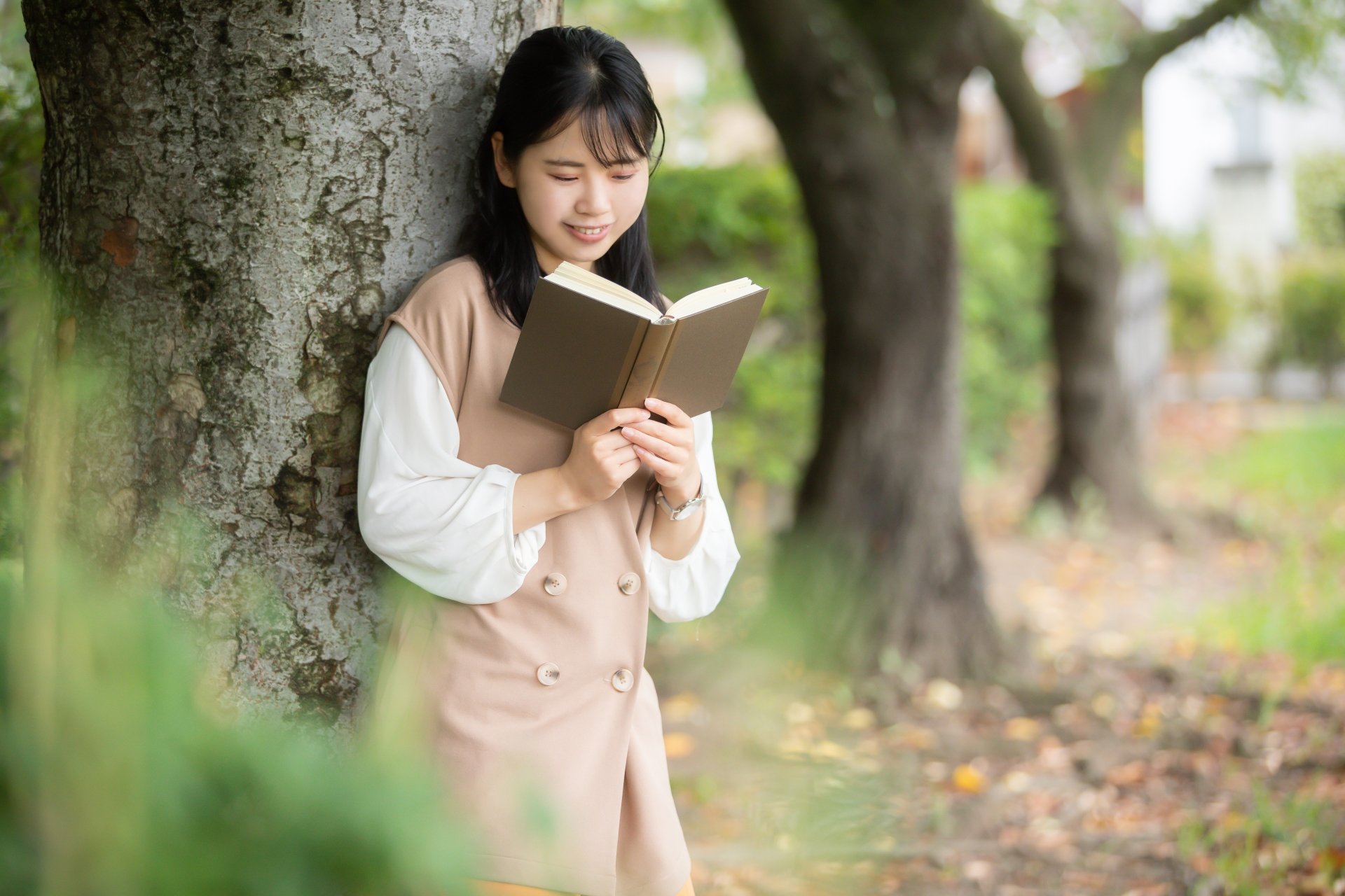 秋の読書のイメージ